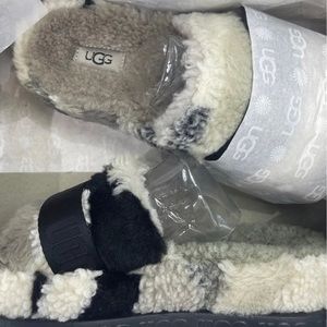 Womens Ugg slides